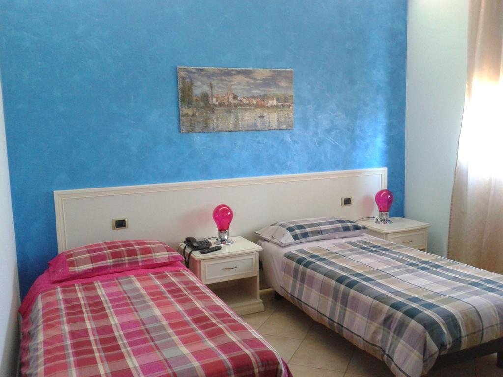 Pensione Degli Ulivi Porto Sant'Elpidio Phòng bức ảnh